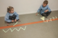 Les traits obliques en maternelle